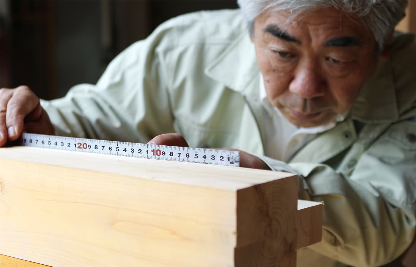 木と生きる。想いを刻む。